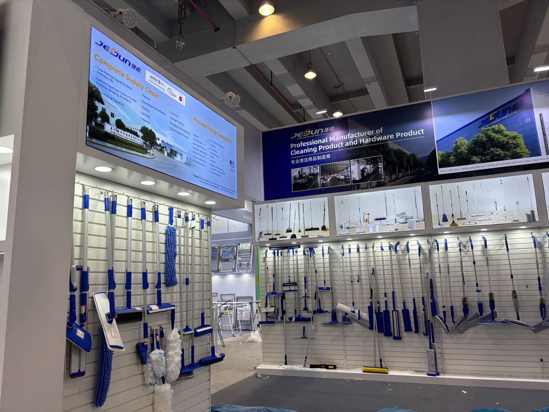 JESUN Showcases Innovative Cleaning Tools at 2024 Canton Fair