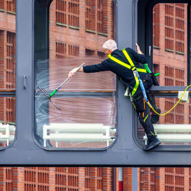 How to Train Cleaning Staff: A Complete Guide for Cleaning Companies